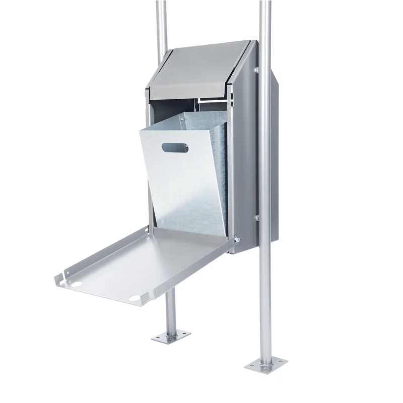 Geöffneter Edelstahl-Mistkübel mit herausnehmbarem Inneneimer auf Standgestell